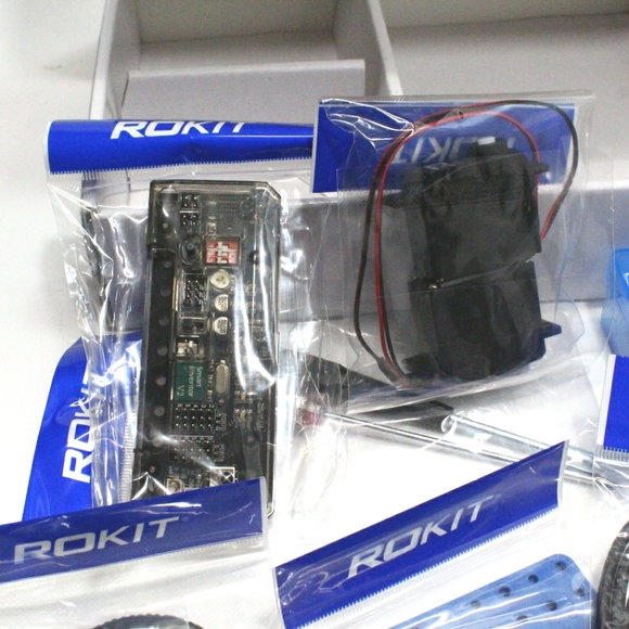 NEW ROKIT SMART ROBOLink 11 In 1 Programmable ROBOT KIT ARDUINO STEM - Picture 6 of 10